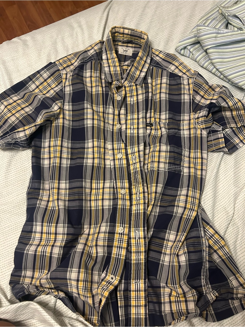 Lee Men's Short-Sleeve Navy and Yellow Plaid Button-Down Shirt